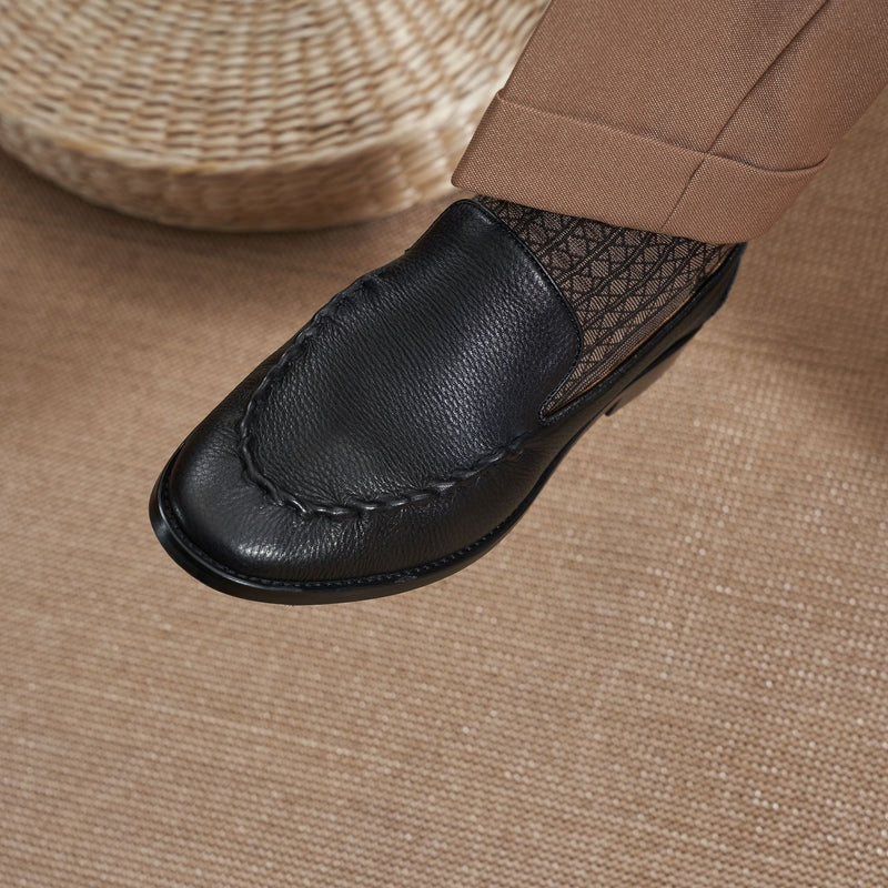 The Black Grain Leather Loafers