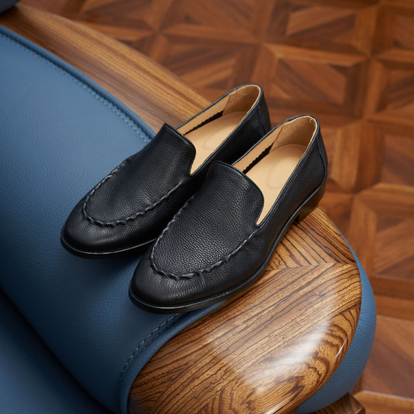 The Black Grain Leather Loafers